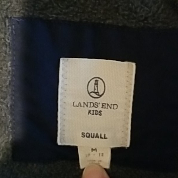 Boys hooded winter coat - Picture 2 of 4